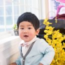 오월에윤 이미지