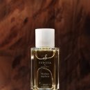 신기방적 노동조합 | [푸에기아 1833] &#39;무스카라 아퀼라리아&#39; — 고가의 오우드 향수 솔직 후기🪵🫧