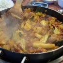춤추는 닭갈비 이미지