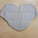 손바느질로 만드는 강아지 옷 이미지