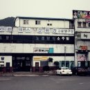 버스정류장 이미지