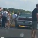 Woman Breaks Window to Rescue Toddler Locked in Hot Car in Kansas by By CORINNE CATHCART 이미지