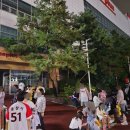 위즈파크 앞에 홈플러스 영업시간 끝나면 주차장 셔터 내리는구나 이미지