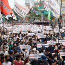 여의도공원 3번출입구 앞 이미지