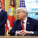 도널드 트럼프 미국 대통령, 틱톡 매각 계획 담은 명령서 서명 이미지