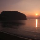 제주 광피기 해변에서 바라본 성산 일출봉 이미지