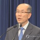 청와대 국가안전보장회의(NSC), 일본 수출규제 국제기구 조사 제시-무역협의 일본 한국 대표단 창고 냉대 사진, 오만불손하고 무례한 일본 무역전쟁 도발 이미지