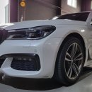 BMW G11 740D xDrive B57 요소수 관련 고장 요소수 라인 파손으로 요소수 미터링 라인 교환과 허브 스페이스 장착과 리어 이미지