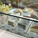 [독산 카페] 쾌적하고 깔끔하니 커피도 맛있는 독산 카페 더빈마켓 내돈내산 솔직 후기