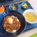 황간휴게소(하행) | 황간휴게소(부산 하행) 맛남의 광장 메뉴 먹어보다._촉복파이&gt;영표국밥&gt;영표덮밥