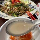 여의도 더현대 서울 맛집 카페 추천｜친구랑 다녀온 코스 후기 (쌀국수, 카페 레이어드, 아티스트베이커리)