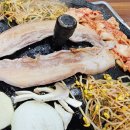 왕솥뚜껑흑돼지 이미지