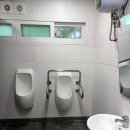 웃말공원 화장실 이미지