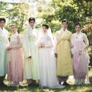 Three couples wearing Hanbok 이미지