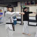 중부-현장-중부-313 | 성인태권도로 경쟁력을 키우다: 금강태권도장 성인반 무도단증 취득 가산점 획득전략