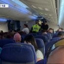 보잉 787 비행 중 곤두박질‥"승객들 날아다녀" 이미지