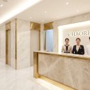 청담차오름의원 | 청담차오름 목주름과 꺼진 볼륨을 되살리는 디테일의 차이 분석