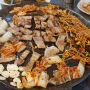 장터솥뚜껑삼겹살 이미지