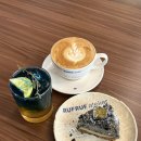 러프데이 | [안국 카페] 흑임자 원물맛 진한 치즈케이크 맛집 러프러프 아뜰리에 (메뉴판, 내부 전경)