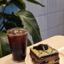 삼일빌딩 | 군산 카페 : 투썸플레이스 ㅣ 두초생 후기 아박 티라미수 케이크 맛집