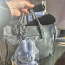 꽃향기 칼국수 | [홍대 핫플] 하이디라오 홍대점 주말 오픈런 성공 후기 버섯탕 강추 &amp; 차백도 밀크티 필수 코스!