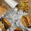 포인트파이브미라클 | 밀라노 파이브 가이즈 솔직 후기[FIVE GUYS] 첫 방문