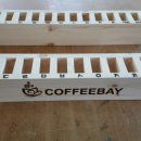 선반형 쿠폰함 12칸 함만 전면각인 COFFEEBAY 자음버닝 - 원목쿠폰함 쿠폰꽂이 명함함 명함꽂이 메모함 메모꽂이 정리함 쿠폰보관함 쿠폰박스 공간박스 체인점쿠 이미지