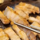 월수금 통돼지 김치찌개 이미지