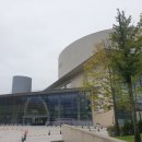 ㈜건축사사무소 균형 | ［도시를 짓는 언어들］제41회 서울시 건축상 대상: LG 아트센터 서울 및 LG 디스커버리랩 서울