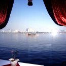 ♣성약9회가 한강 야경이 휘황찬란한 아름다운 선상에서 멋진 2011년도 송년모임을 갖습니다.참가 신청을 미리 받아서 한강유람선 특별이벤트도 시행합니다 이미지