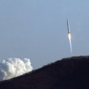 Korea enters space race with successful launch 이미지