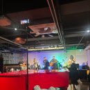 라이브레드 | [전주] 신시가지 라이브카페 추천｜레드피아노 LP카페 분위기 미쳤던 후기🍺✨