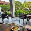 No25호텔(룸25 HOTEL) | 발리 쿠타 비치클럽호텔 룸부터 수영장 조식까지 후기