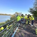 네 바퀴와 함께 동행 이미지