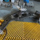 옐로우 터널 이미지