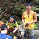 계곡속의바위집 이미지