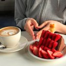 듬뿍 | 범계카페 추천 페이버릿컬러 초코딸기듬뿍케이크 후기