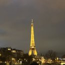 파리 에펠탑의 야경 이미지