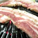 꿀꿀이통돼지왕소금구이 이미지