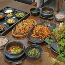 웰빙황토 우렁이 쌈밥 이미지