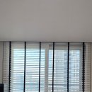 화이트블랙 | 인천서구커튼 가좌동 두산위브트레지움아파트 화이트우드블랙리본블라인드 시공후기