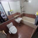 하얀집 화장실 이미지