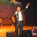 큰소리내는사람들 이미지