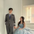 스튜디오화이트 - 부천시 소사구 옥길로 1 | 로라스튜디오 웨딩촬영 후기 화이트 계단 화이트 벽 배경 촬영 후기