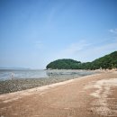 민머루 해변: 서해의 푸른 바다와 아름다운 석양을 만끽하는 여행 이미지