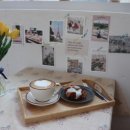 행복이 피어나는 카페 이미지