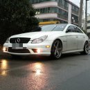 "벤츠/CLS 55AMG(030패키지. DTR)/레드랩핑(흰색)/2006/12만9천/5300/경남" 판매합니다. 이미지