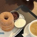 카페마로니에 | 방배동 도넛맛집 추천 : 퀸즈베리도넛하우스 방배점 주말 방문 후기