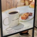 광교 카페) 갤러리아의 근사한 독서공간, 카페 꼼마 갤러리아 광교점(CAFE COMMA)