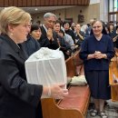 25/07/15 유해로 돌아온 천노엘 신부, 광주대교구 추모 미사 봉헌 - 장애인과 함께한 67년 여정 마치고, 담양 공원묘원에 안장 이미지